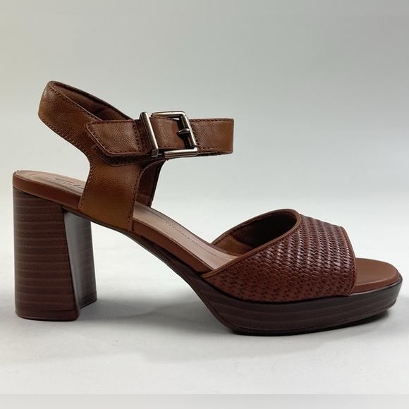 Clarks Ambylyn Faye Brown Tan Leather Womens Block Heel Sandals 26181953 - Picture 3 of 11